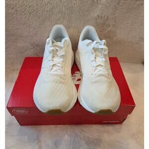 NWT New Balance Fresh Foam Arishi v4 Running Shoes Cream Tan WARISRW4 9 Womans